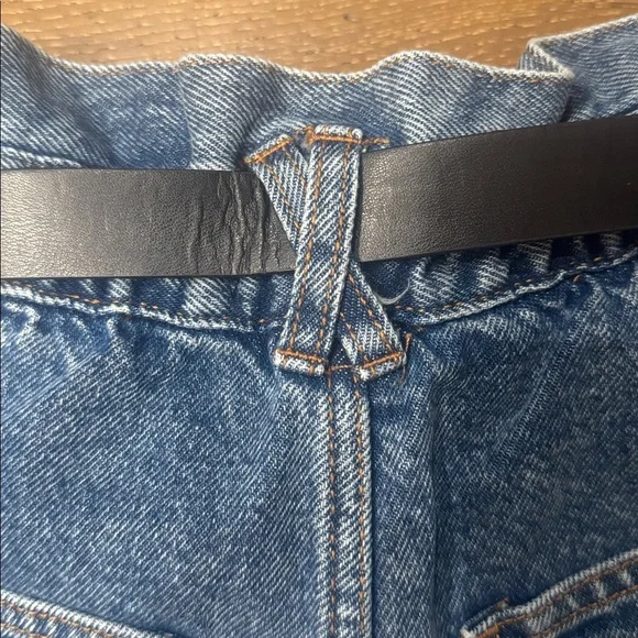 NWT Piaza Italia High Waisted Paperbag Denim Shorts with Belt Size M - Picture 5 of 8